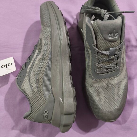 Alo Yoga Casual Durable Sports Shoes - Picture 2 of 7